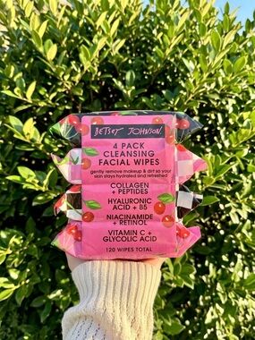 Betsey Johnson 4-Pack Cleansing Facial Wipes